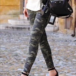 NWT Umgee USA Camo Moto Pants With Zipper Details